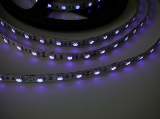 UV LED pásek 12V / 60 SMD LED / 14,4W / 10mm